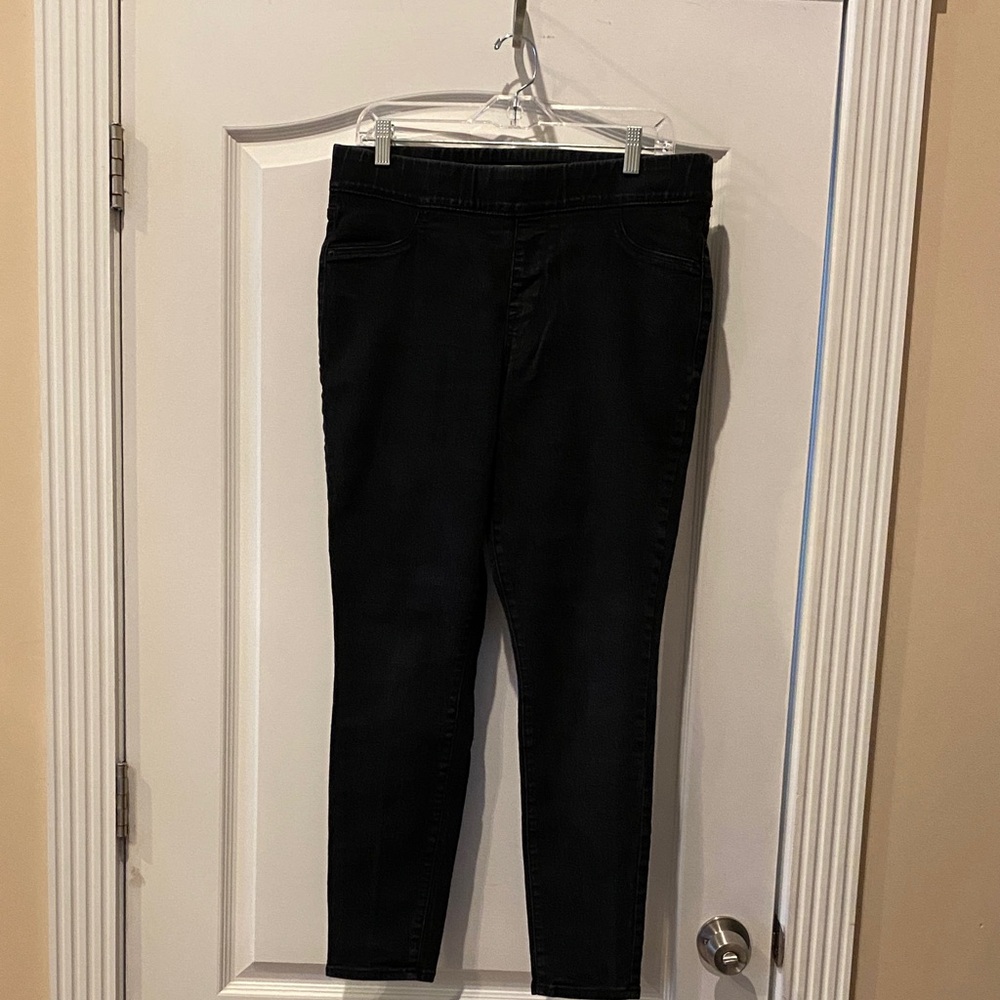 Old Navy Women's Black Skinny Jeans